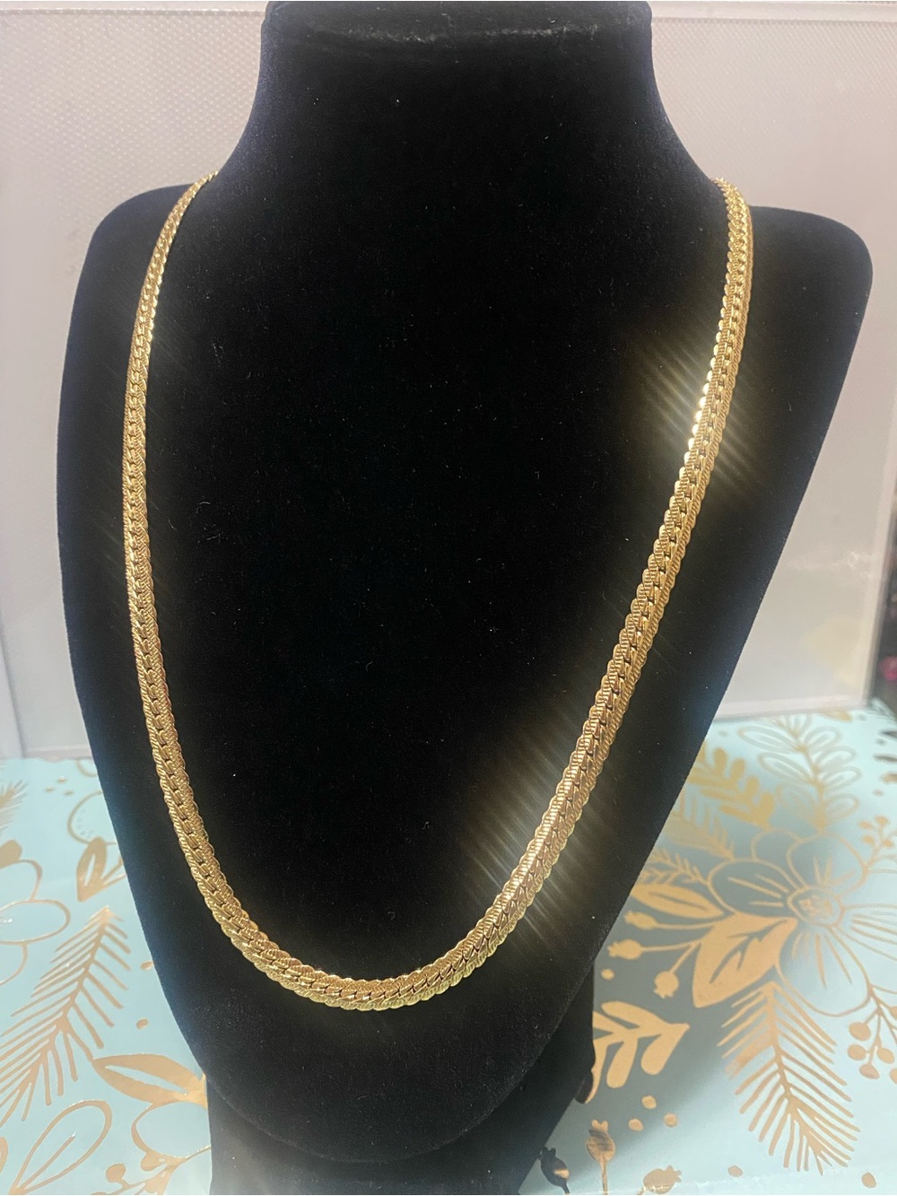 Trifari 30-inch gold tone herringbone necklace